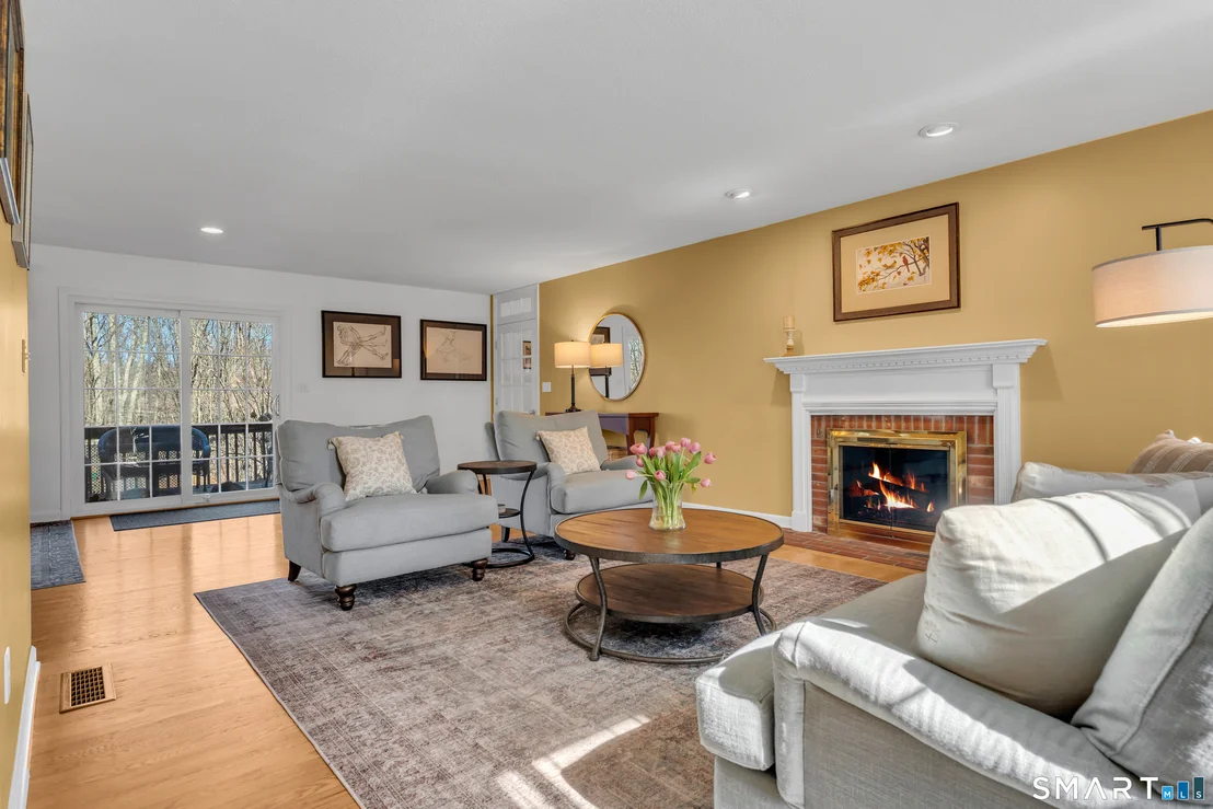 Photo of 322 Willow Road