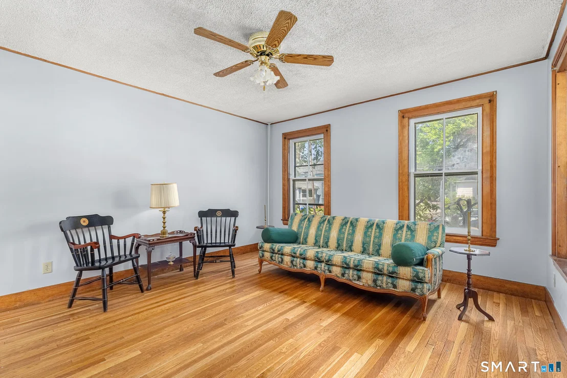 Photo of 120 Bloomfield Avenue