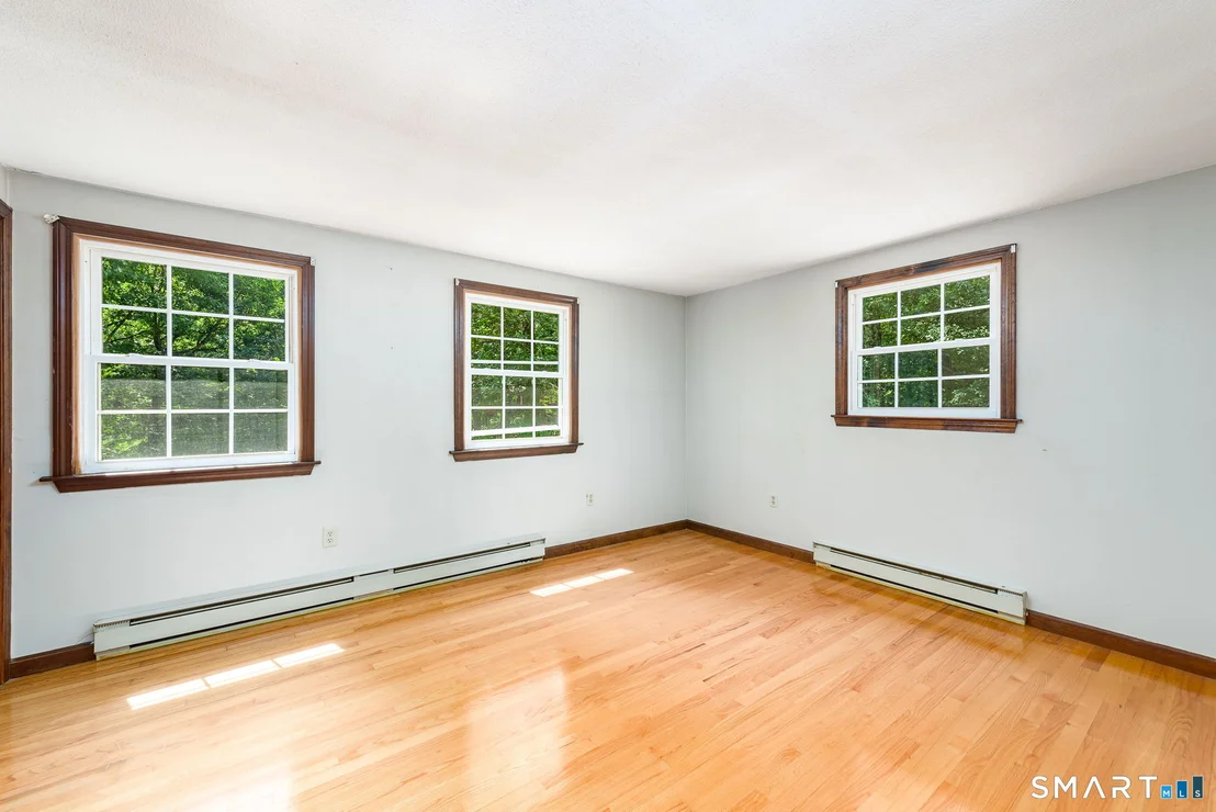 Photo of 136 Dickinson Road