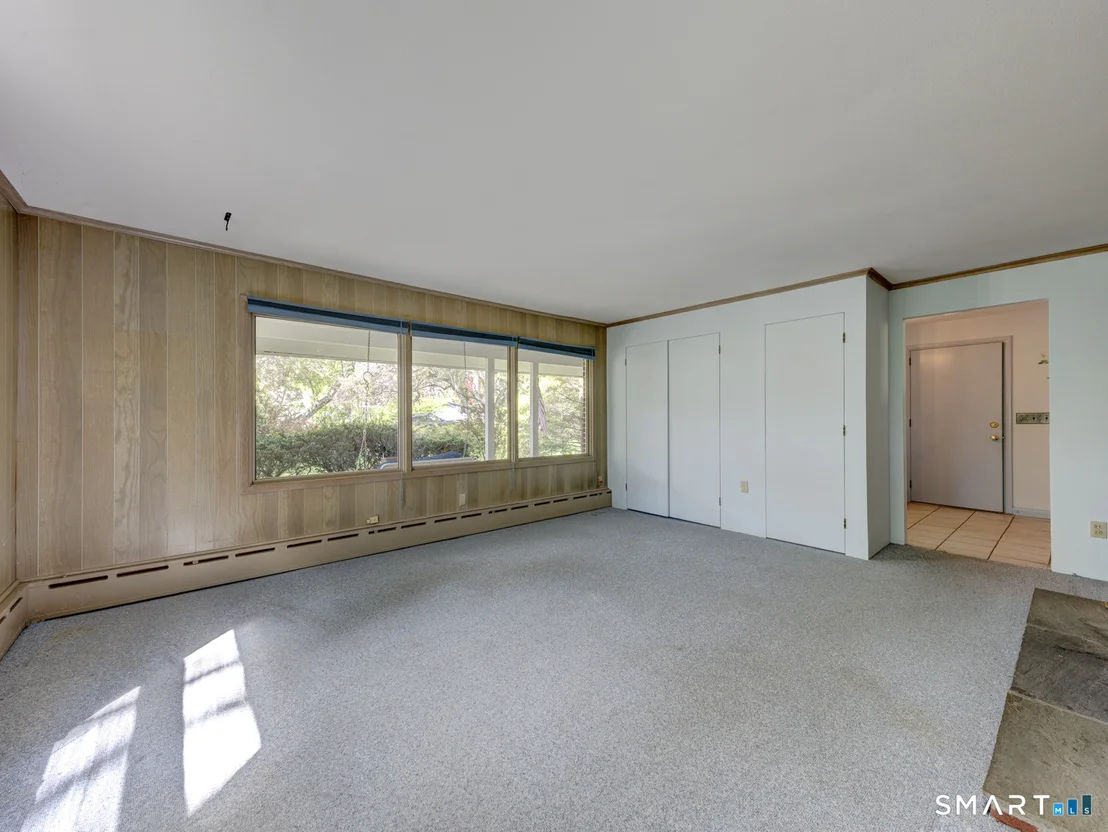 Photo of 284 Chestnut Hill Road