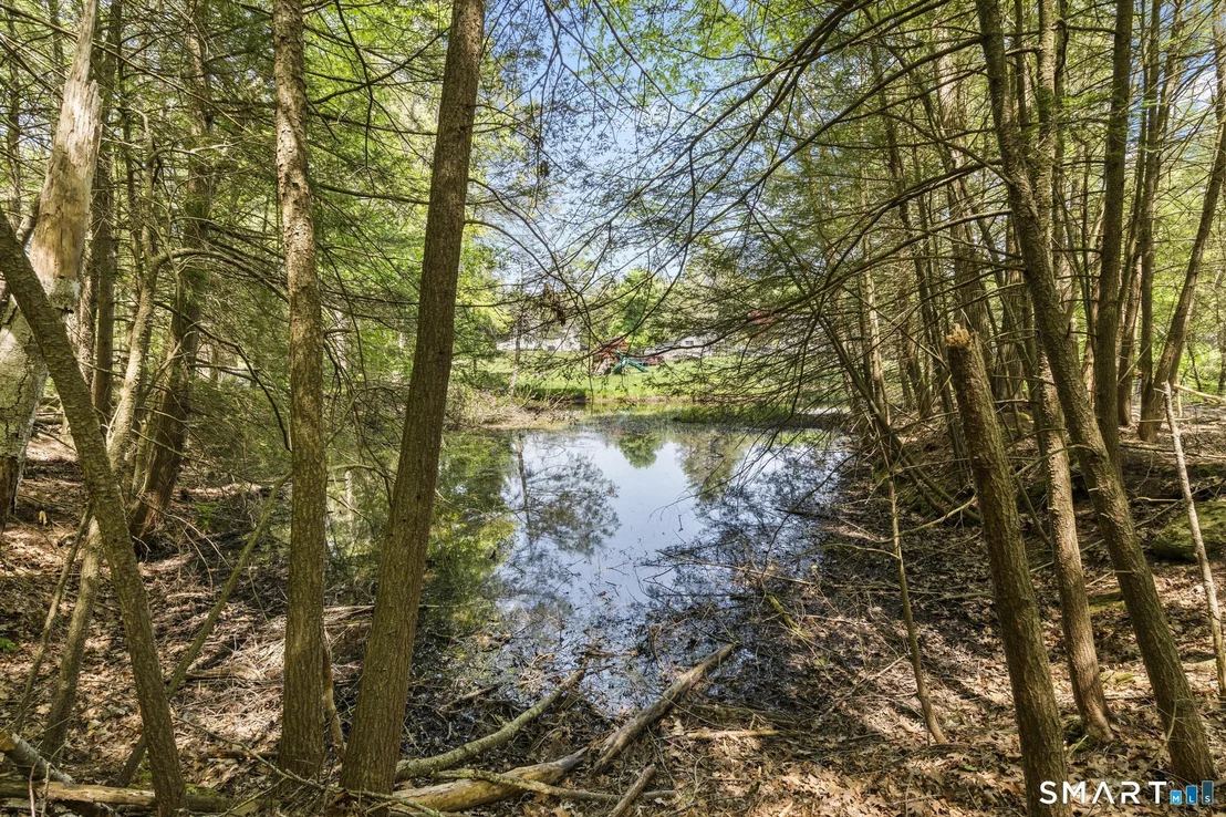 Photo of 321 Colebrook Road