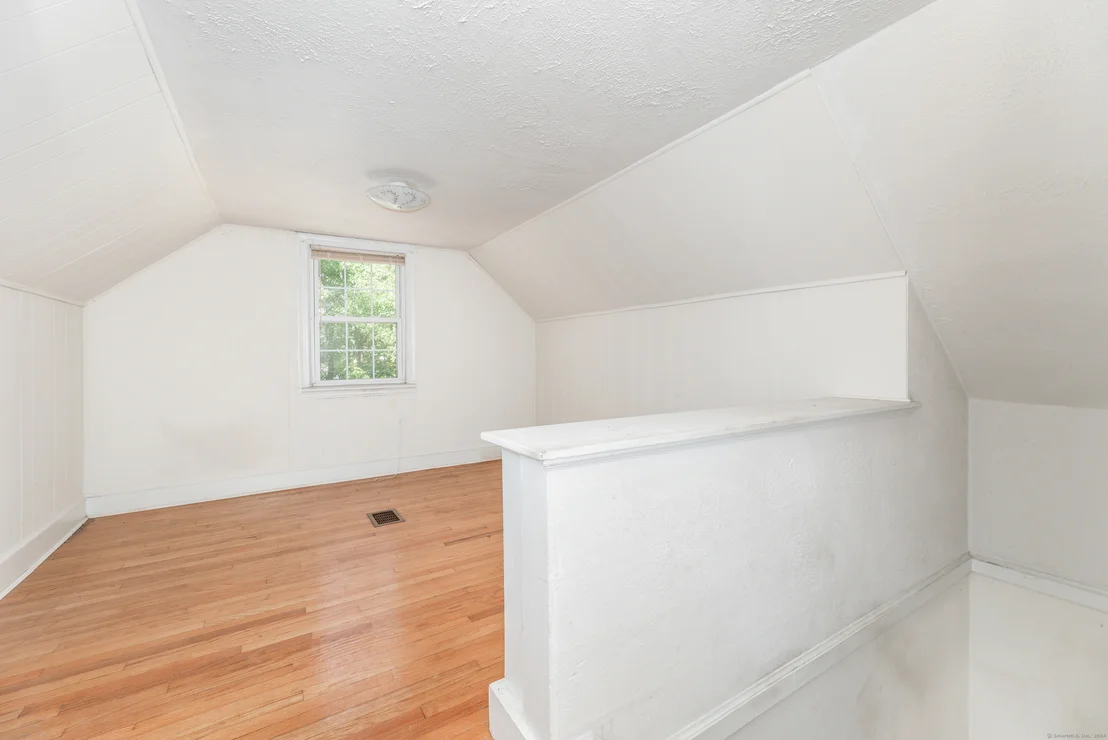 Photo of 128 Fairview Avenue
