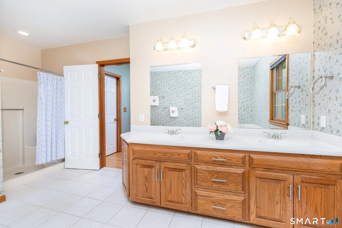 Photo of 62 Black Walnut Lane