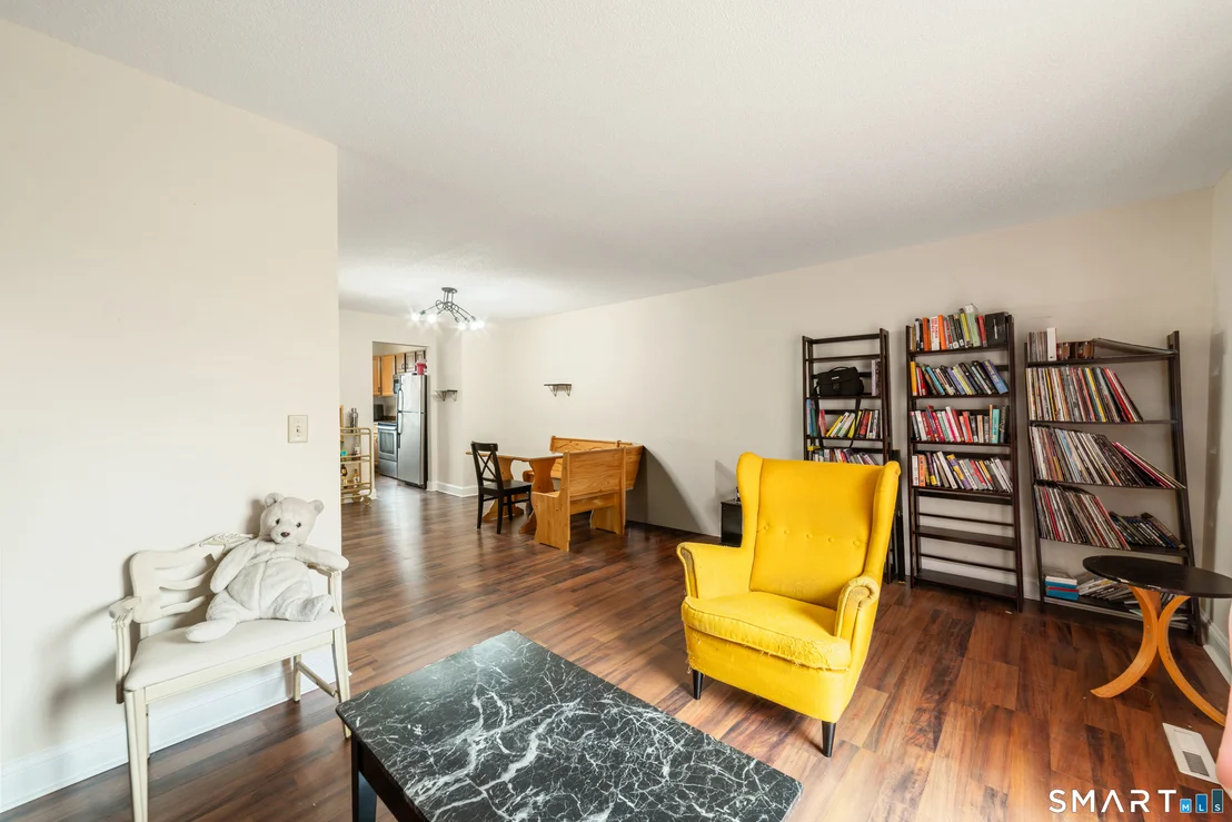 Photo of Unit 92 at 827 Oronoke Road