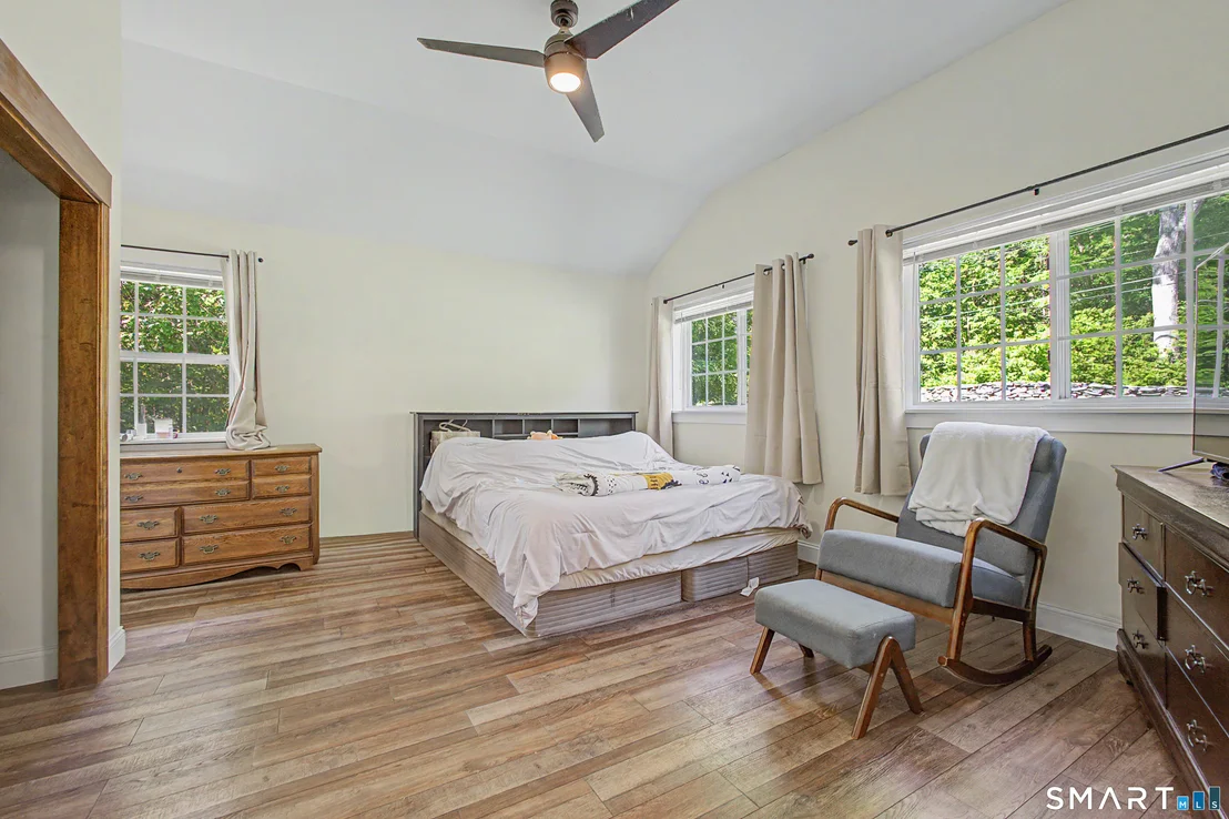 Photo of 243 Searles Road