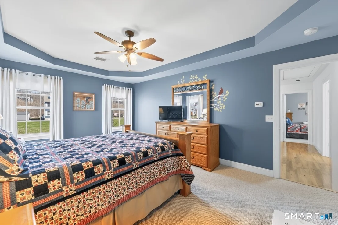 Photo of 18 Oakwood Drive