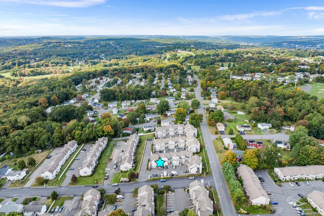 Photo of Unit APT3 at 10 Taft Point