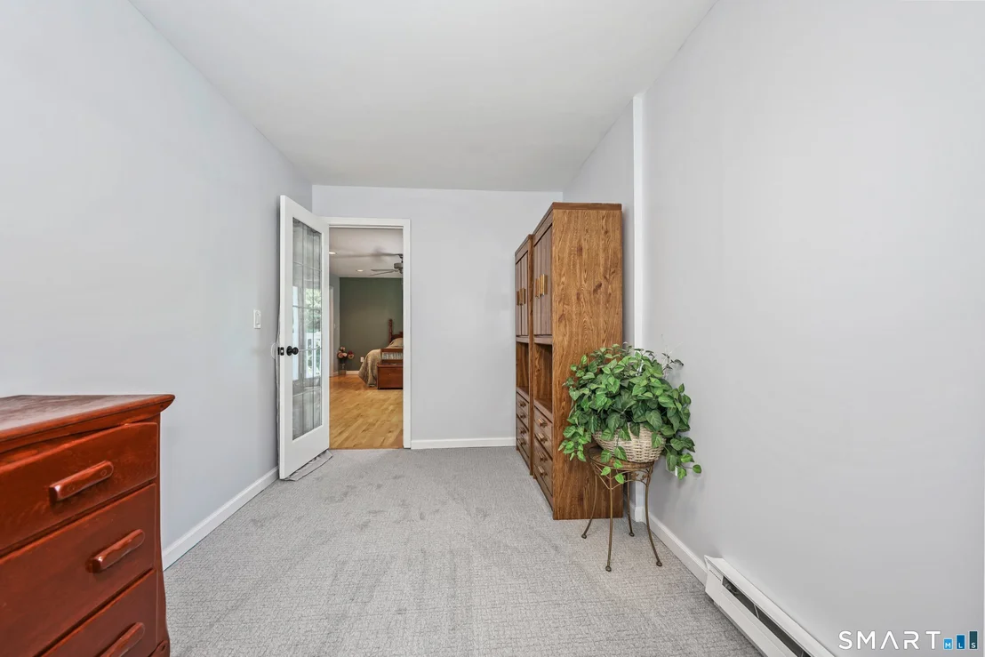 Photo of 49 Schenck Lane