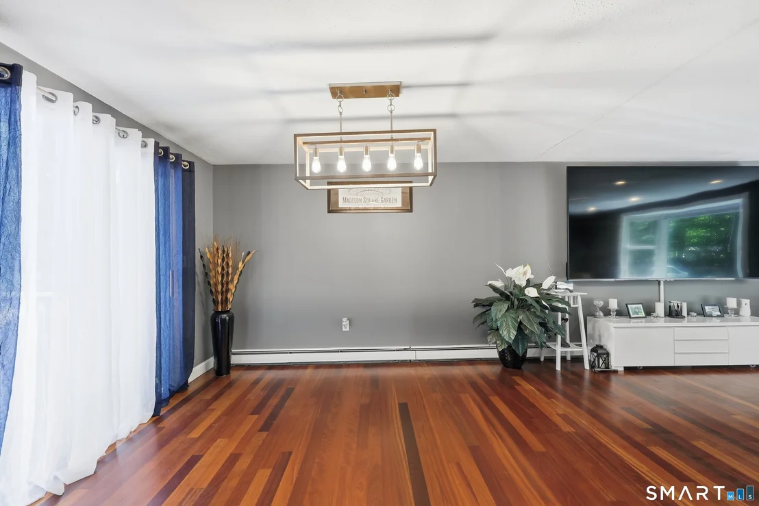 Photo of 200 Hemlock Point Drive