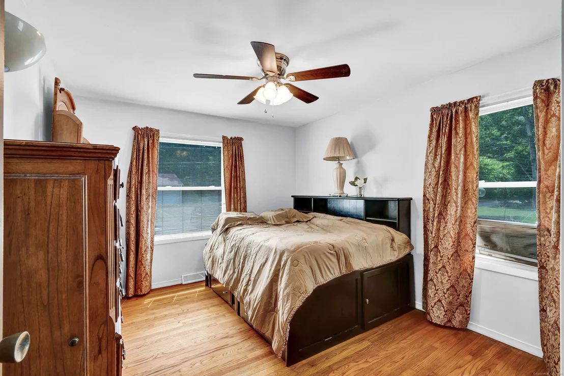 Photo of 8 Sherwood Drive