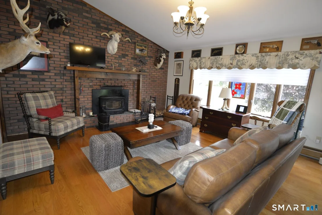 Photo of 8 Dean Drive