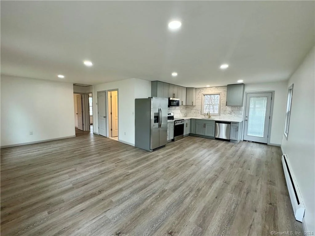 Photo of 16 Hemlock Road