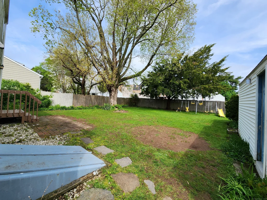 Photo of 27 Linnmore Drive