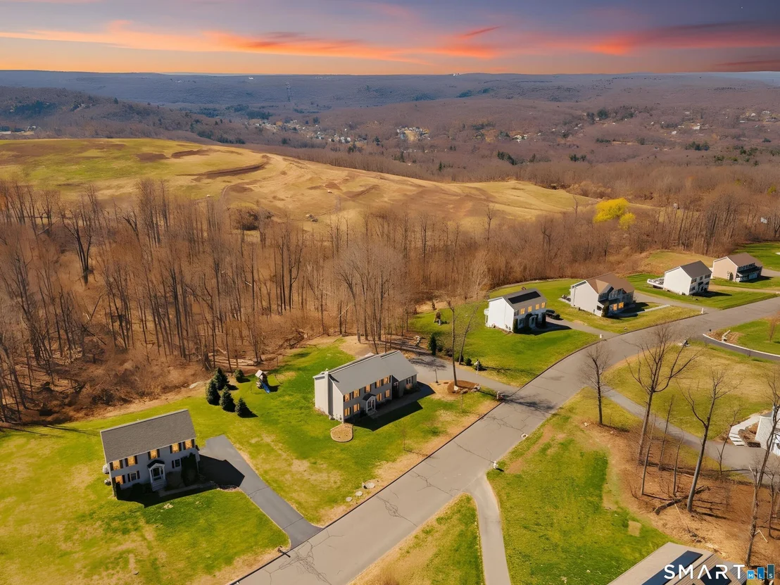 Photo of 18 Oakwood Drive
