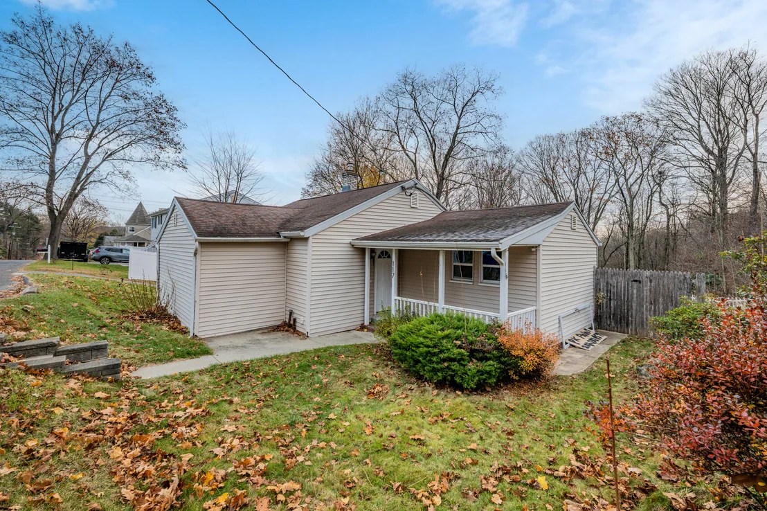 Photo of 117 Cherry Avenue