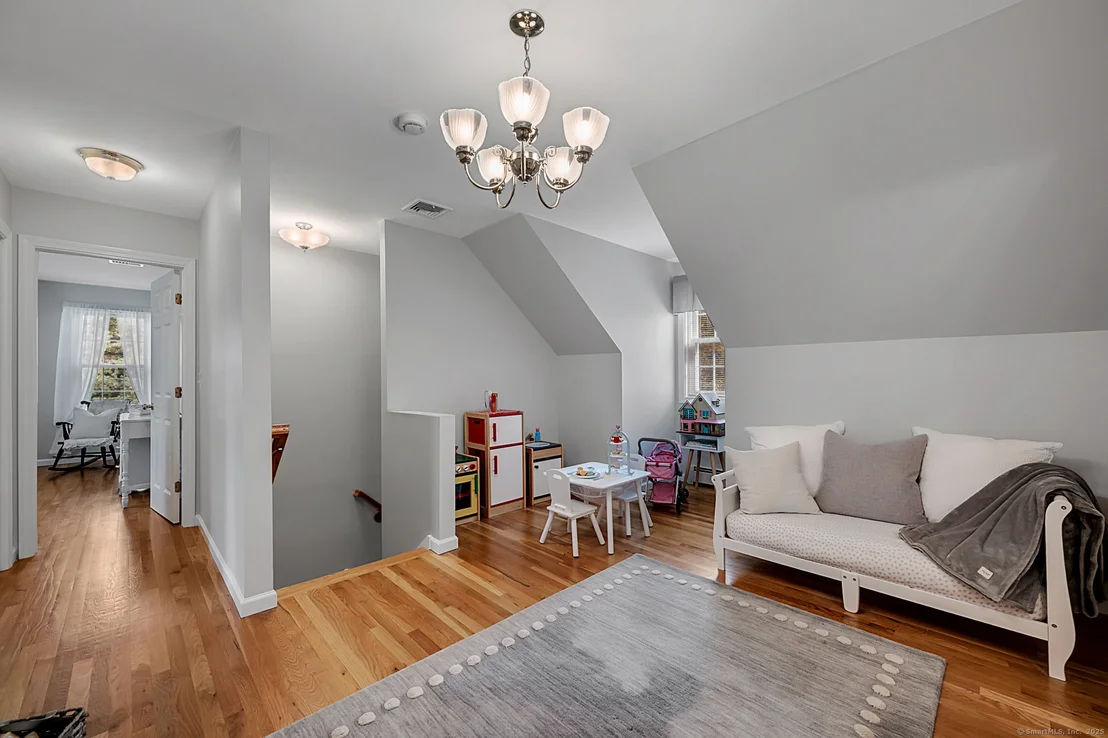Photo of 20 Cowles Road