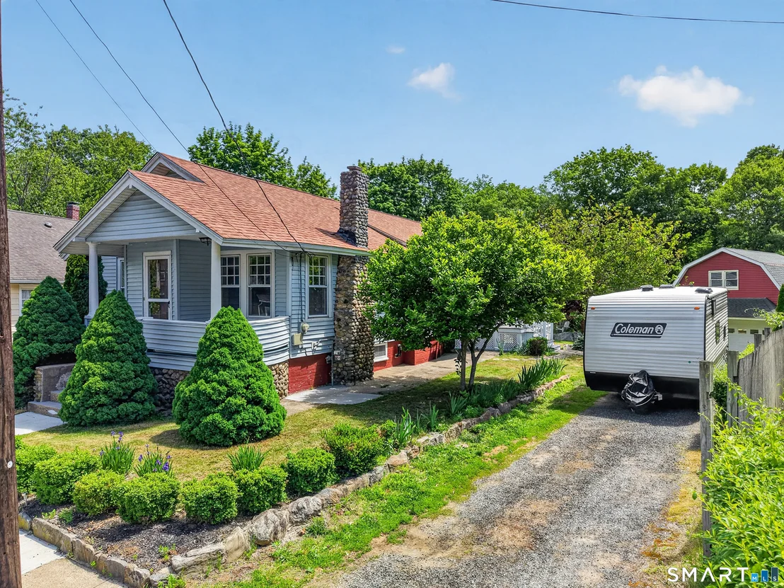 Photo of 43 Hedge Avenue