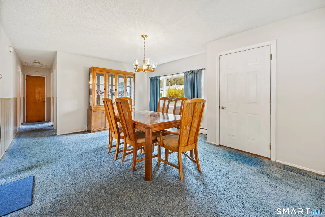 Photo of 44 Beacon Manor Road
