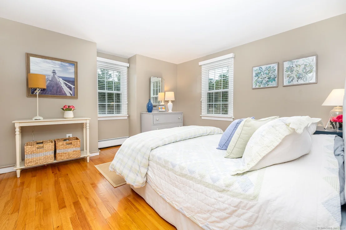 Photo of 37 Bradford Drive