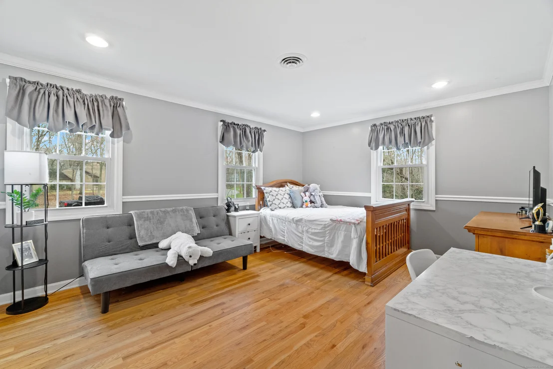 Photo of 25 Laurelwood Drive