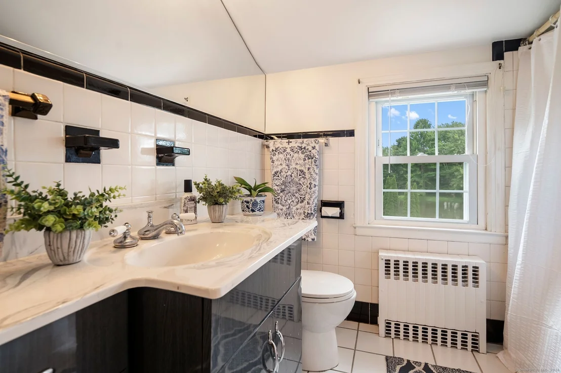 Photo of 297 Pinehurst Road