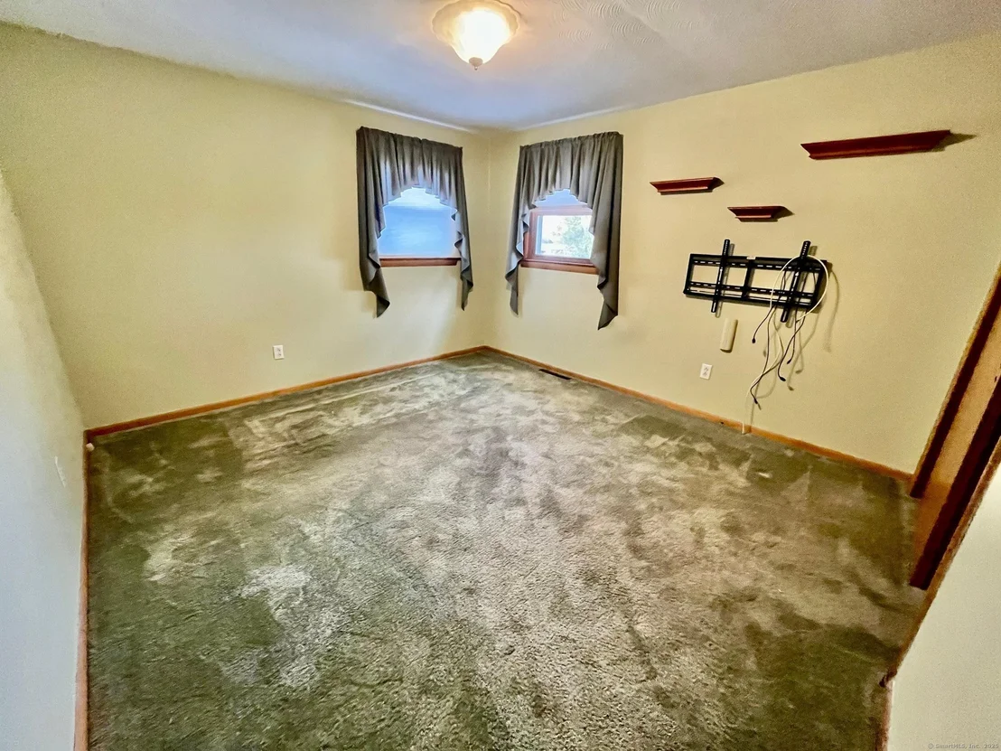 Photo of 124 Plainfield Drive