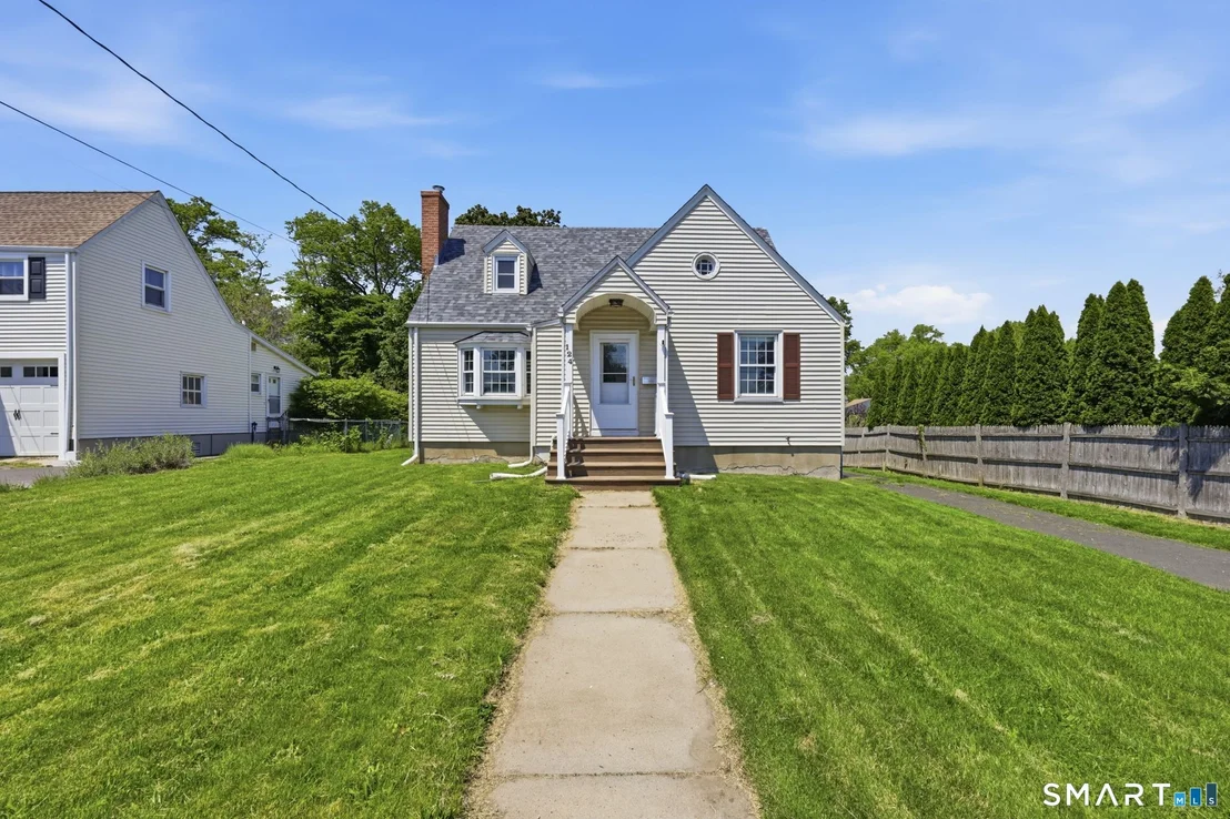Photo of 124 Jordan Lane