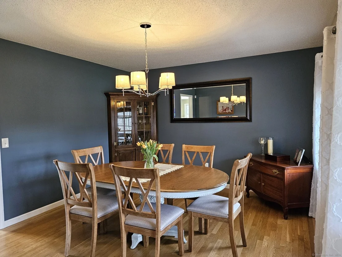 Photo of 28 Heron Hill Road