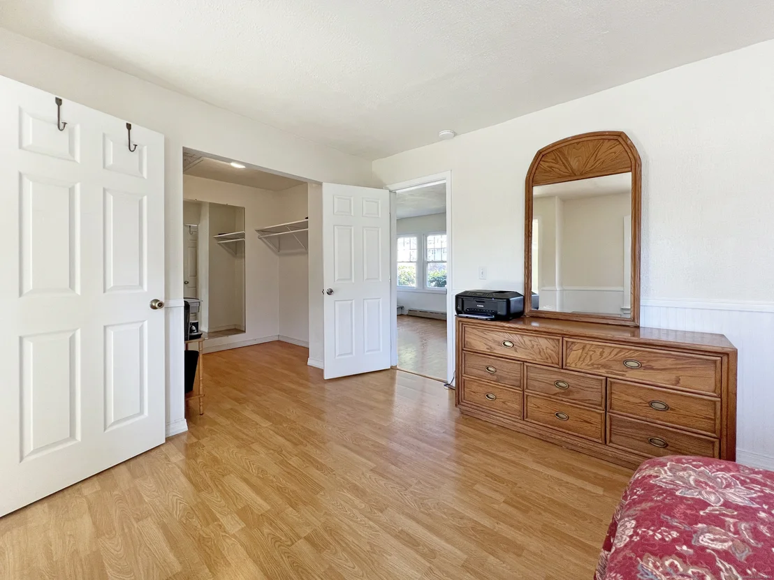 Photo of 625 Maple Hill Road