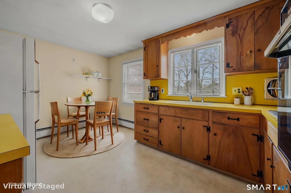 Photo of 4 Champlin Hill Court