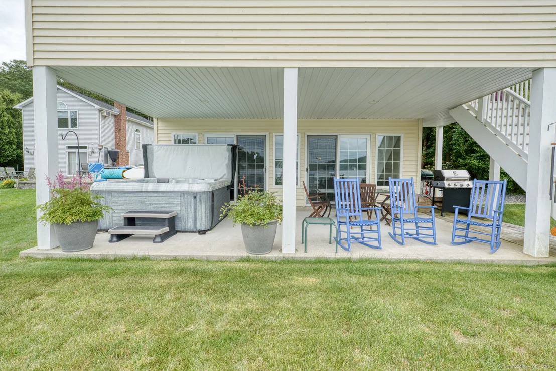 Photo of 722 Lake Drive