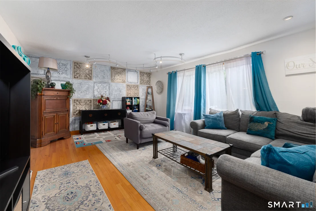 Photo of 306 Wintergreen Avenue