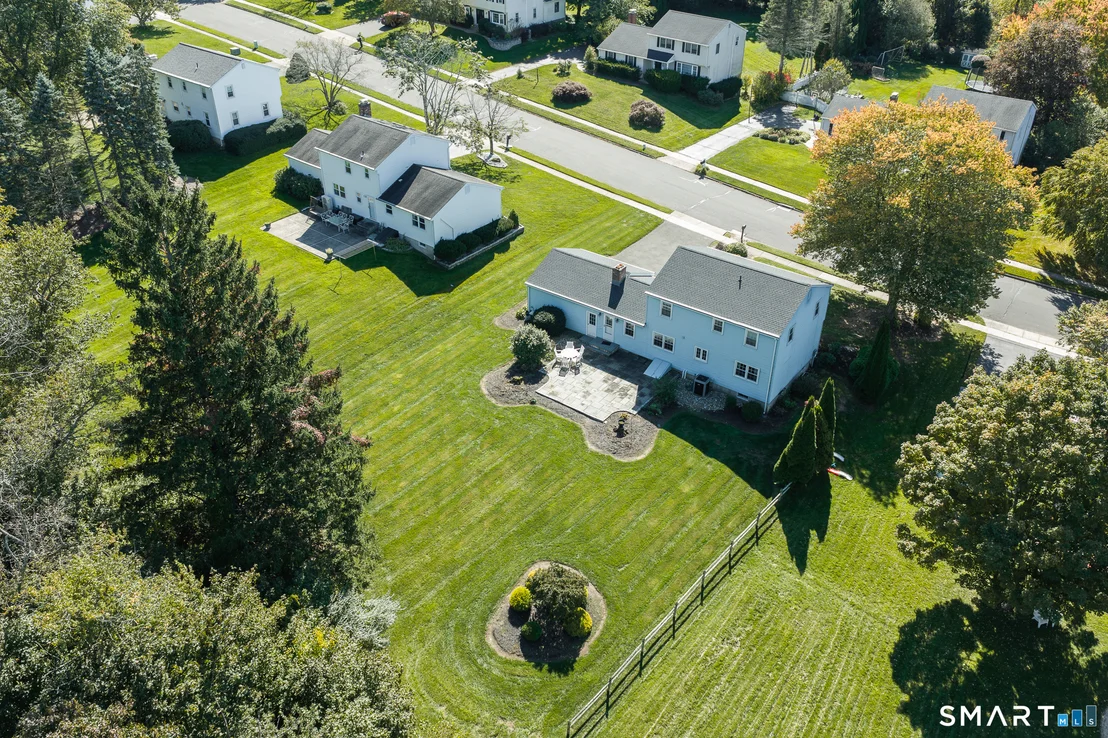 Photo of 450 Cardinal Lane