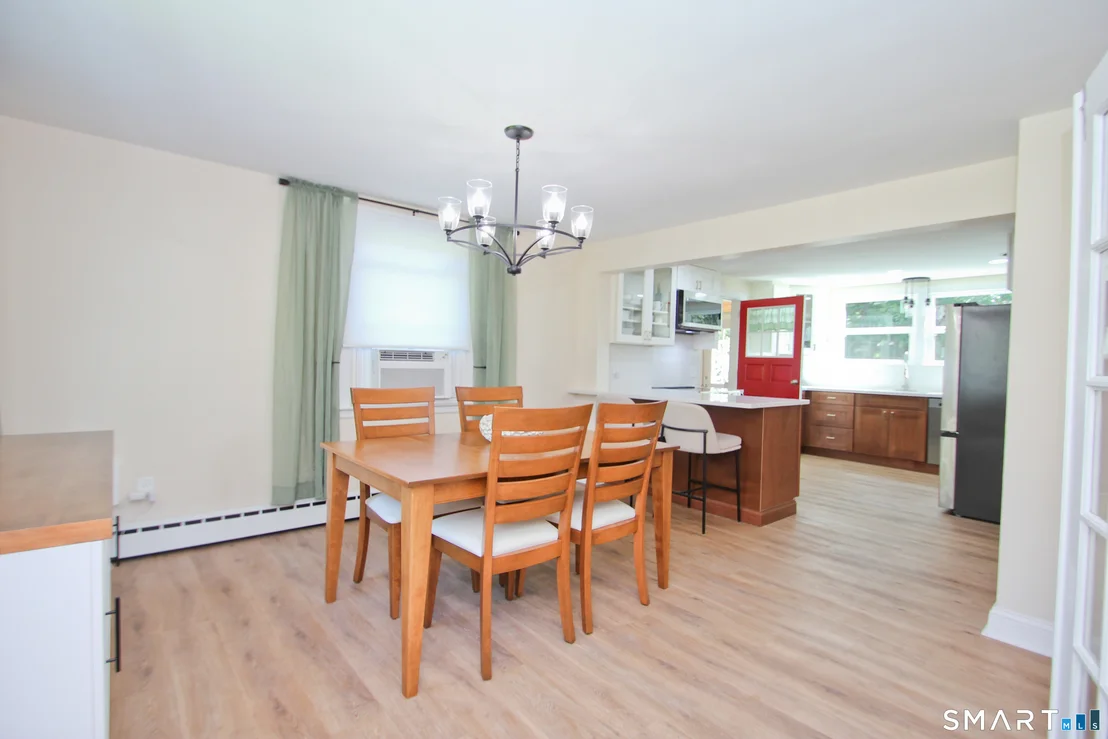 Photo of 11 Esther Avenue