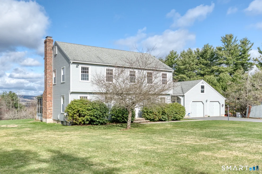 Photo of 1833 Mountain Road
