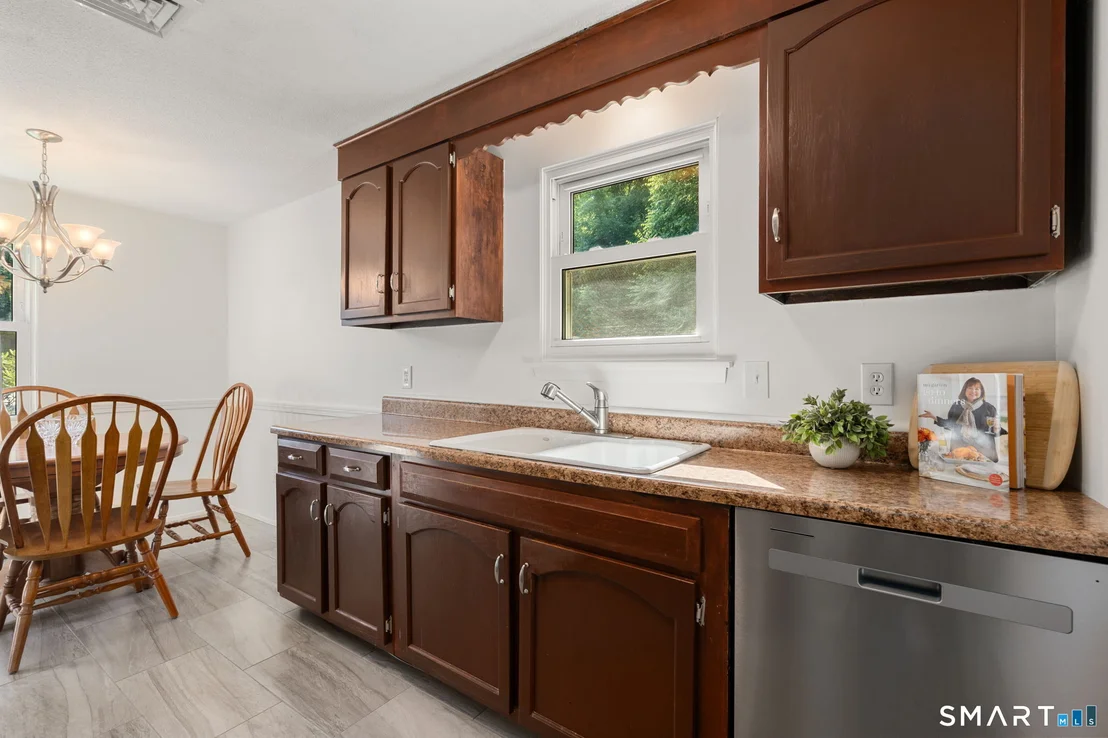 Photo of 143 Southridge Drive