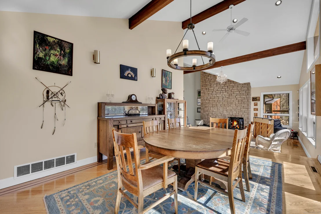 Photo of 349 Star Drive