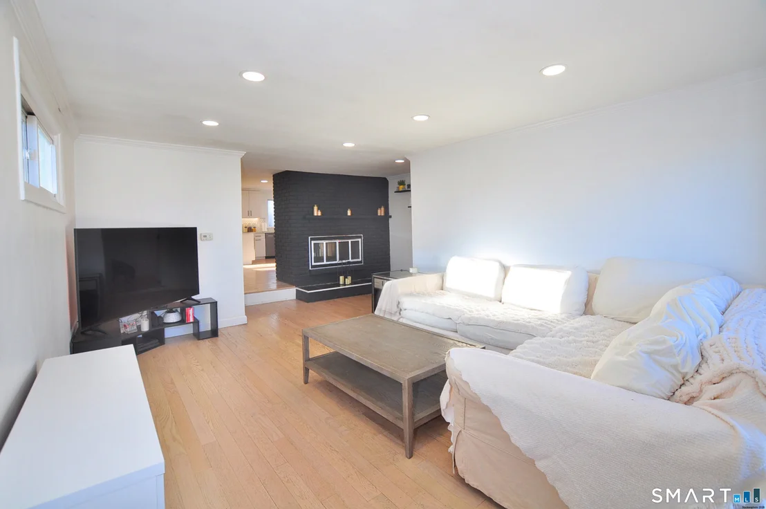 Photo of 207 Hillcrest Road