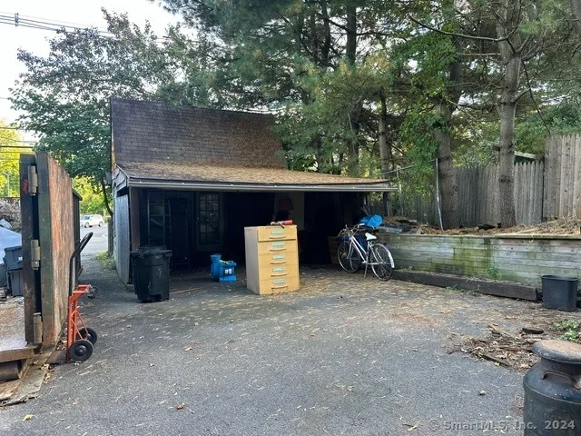 Photo of 85 Masonic Avenue
