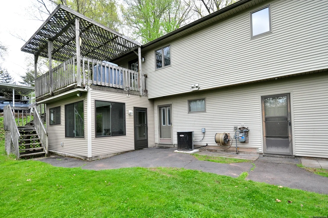 Photo of 735 Avery Street