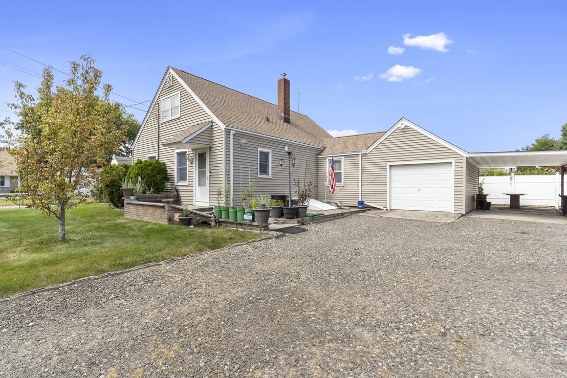 Photo of 70 Meadowbrook Road