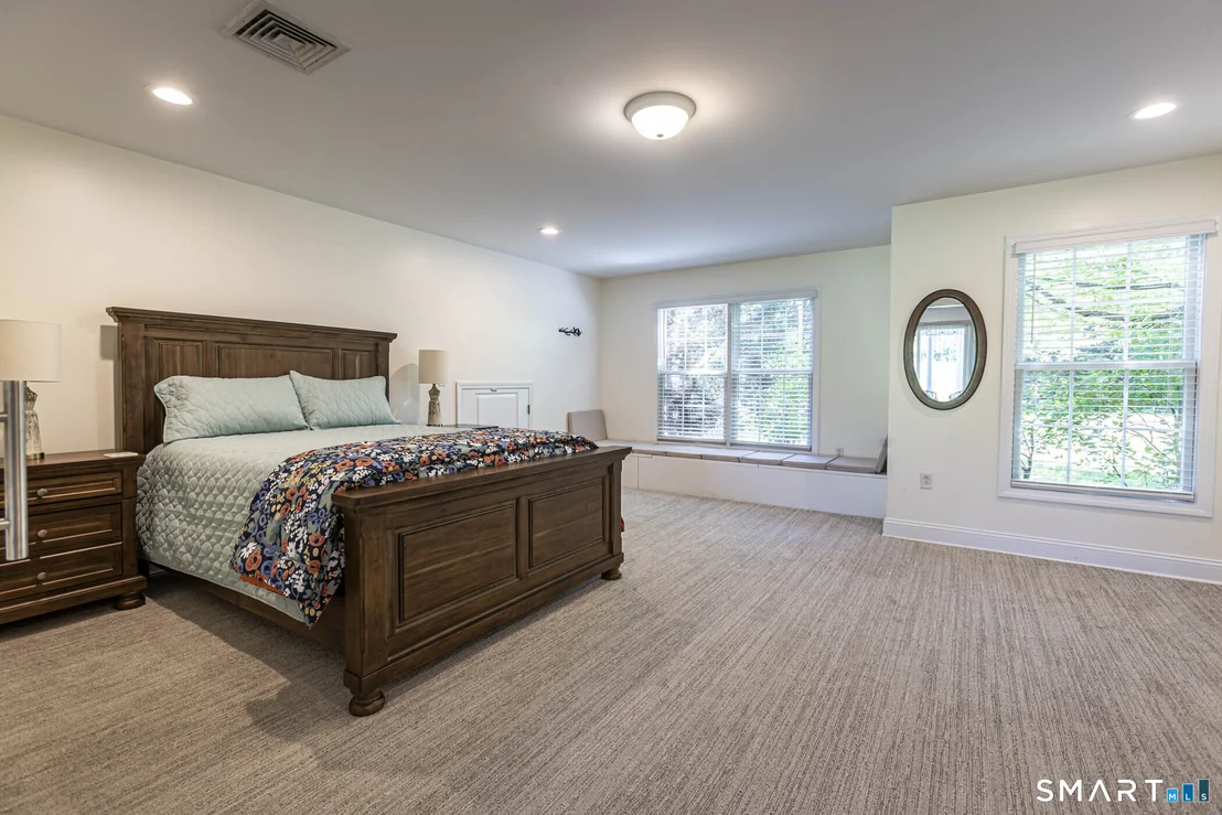 Photo of 255 East Road