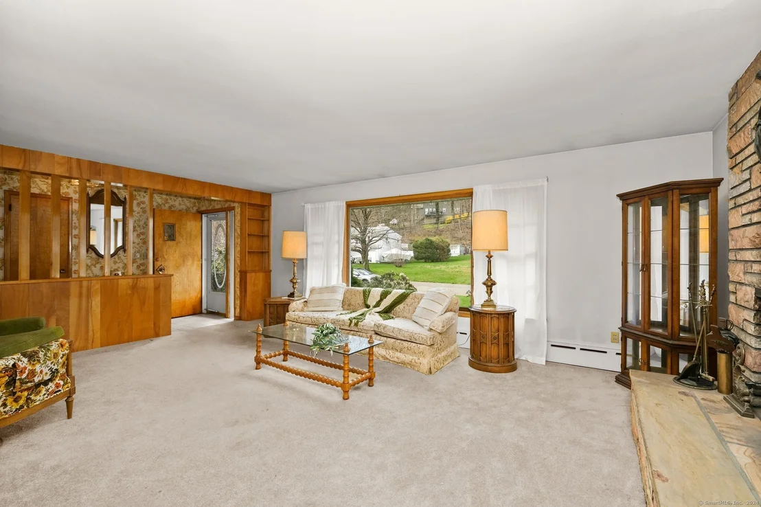 Photo of 90 Lu Manor Drive