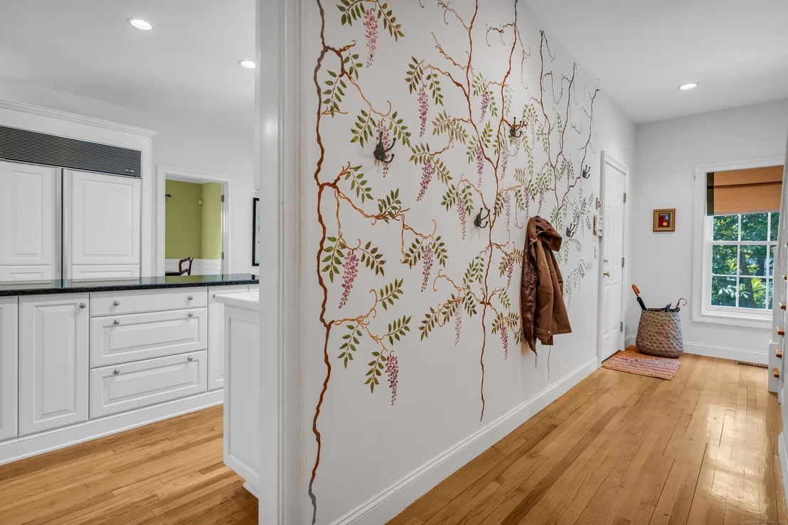 Photo of 102 Tupelo Lane