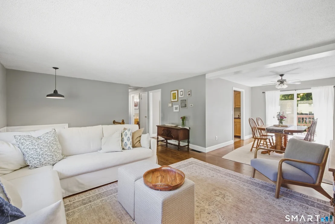 Photo of 775 Overhill Drive