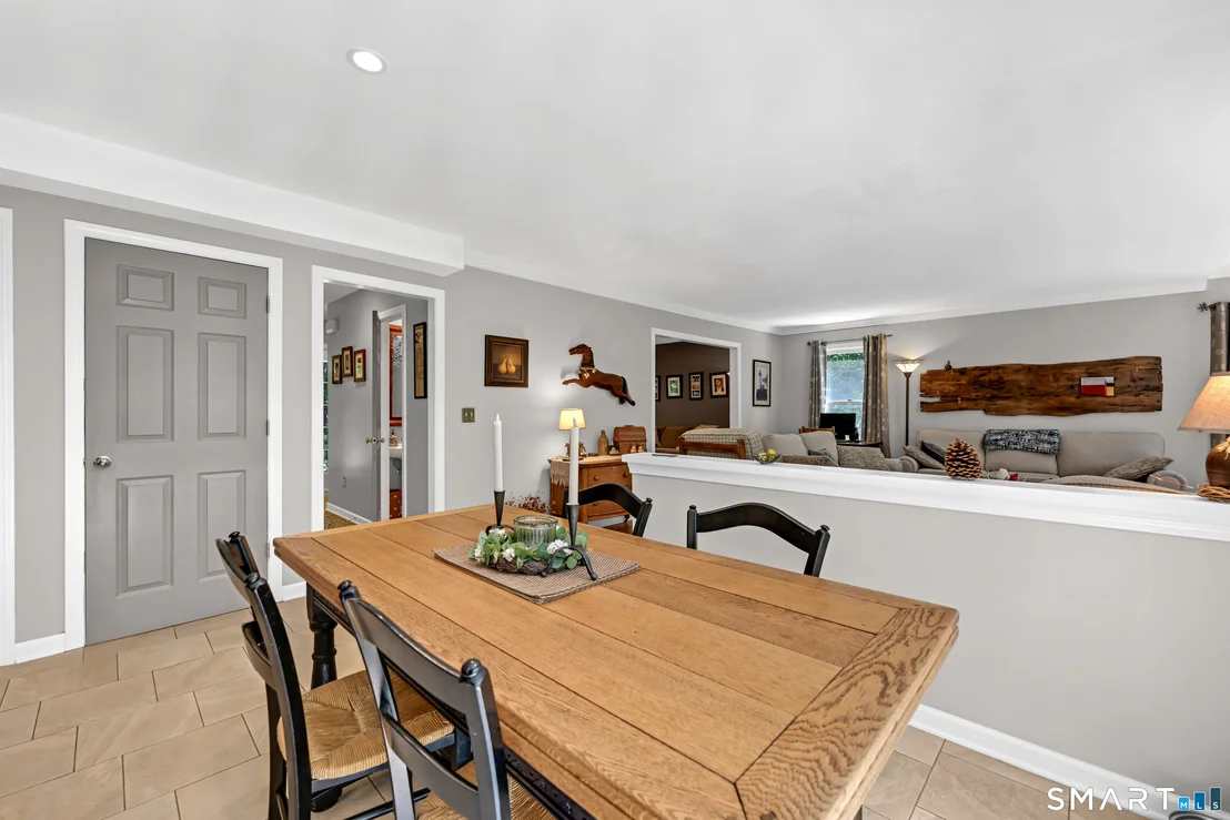 Photo of 107 Robin Drive