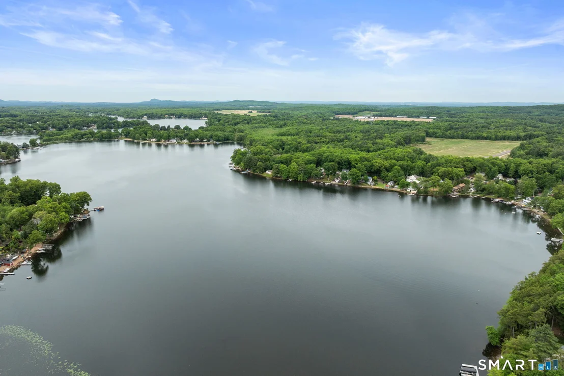 Photo of 440 Lakeview Drive