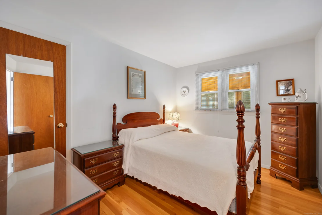 Photo of 2 Cardinal Drive