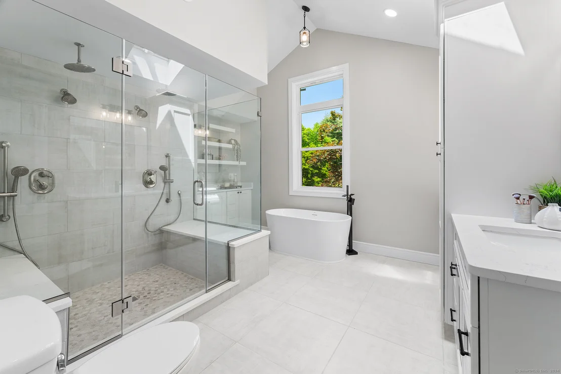 Photo of 16 Ariel Way
