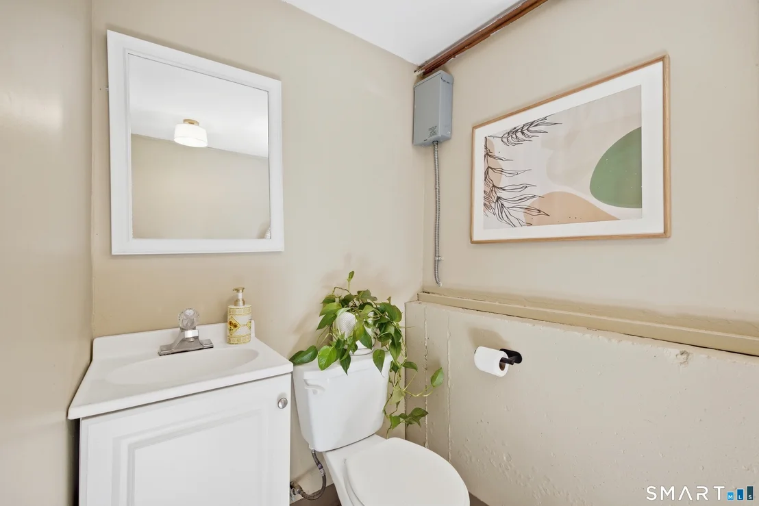 Photo of 775 Overhill Drive